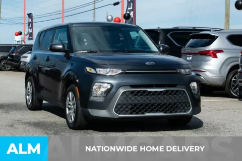 More photos of 2021 Kia Soul LX at ALM Hyundai Athens, GA