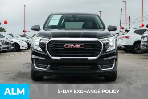 More photos of 2024 GMC Terrain SLE at ALM Hyundai Athens, GA