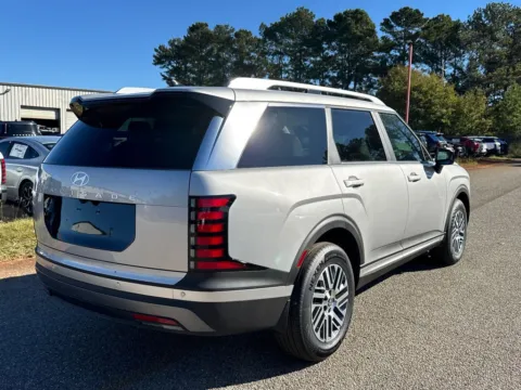More photos of 2026 Hyundai Palisade SEL at ALM Hyundai Athens, GA