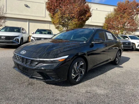 Another view of 2025 Hyundai Elantra Limited for sale in Athens, GA at ALM Hyundai Athens