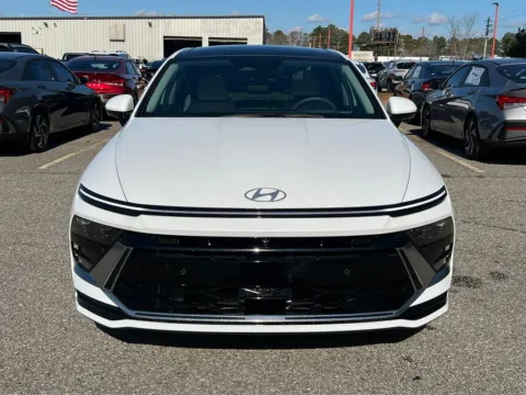 Photos of 2025 Hyundai Sonata Hybrid Limited for sale in Athens, GA at ALM Hyundai Athens