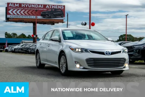 More photos of 2014 Toyota Avalon Hybrid Limited at ALM Hyundai Athens, GA