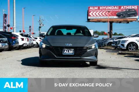 More photos of 2023 Hyundai Elantra SEL at ALM Hyundai Athens, GA