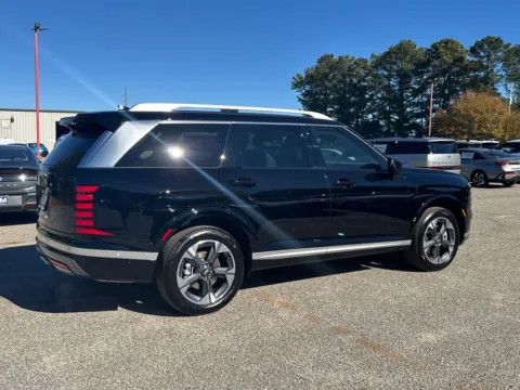 More photos of 2026 Hyundai Palisade Hybrid Limited at ALM Hyundai Athens, GA