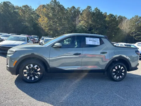 Photos of 2026 Hyundai Santa Cruz SE for sale in Athens, GA at ALM Hyundai Athens