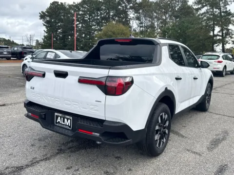 More photos of 2025 Hyundai Santa Cruz SEL at ALM Hyundai Athens, GA