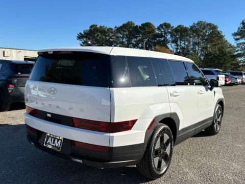 More photos of 2026 Hyundai Santa Fe Hybrid SE at ALM Hyundai Athens, GA