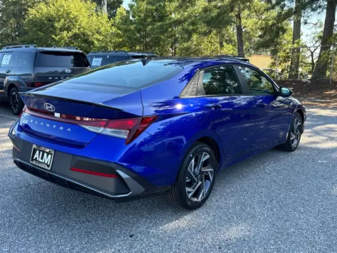 More photos of 2025 Hyundai Elantra SEL Sport at ALM Hyundai Athens, GA