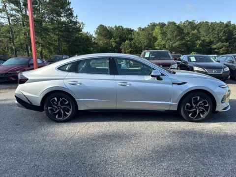 Another view of 2025 Hyundai Sonata SEL for sale in Athens, GA at ALM Hyundai Athens