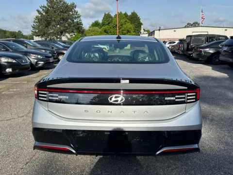 More photos of 2025 Hyundai Sonata SEL at ALM Hyundai Athens, GA