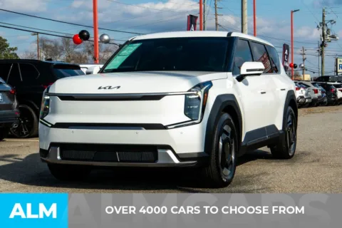 Another view of 2024 Kia EV9 Light Long Range for sale in Athens, GA at ALM Hyundai Athens