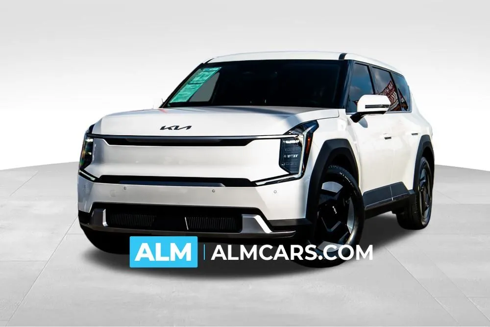 Used 2024 Kia Ev9 Light L/R with VIN KNDAB5S15R6033653 for sale in Lumberton, NC