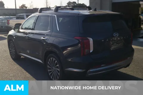 More photos of 2024 Hyundai Palisade Calligraphy at ALM Hyundai Florence, SC