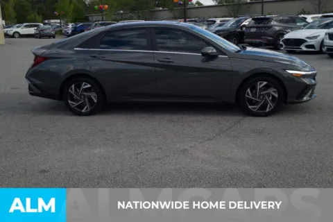 More photos of 2024 Hyundai Elantra SEL at ALM Hyundai Florence, SC