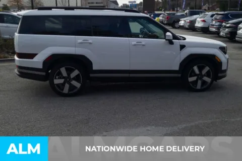 More photos of 2025 Hyundai Santa Fe Hybrid Limited at ALM Hyundai Florence, SC