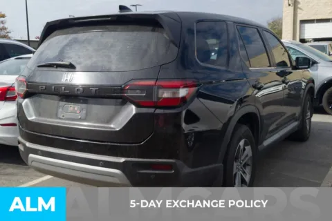 More photos of 2023 Honda Pilot EX-L at ALM Hyundai Florence, SC