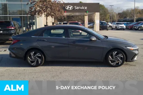 More photos of 2024 Hyundai Elantra Limited at ALM Hyundai Florence, SC