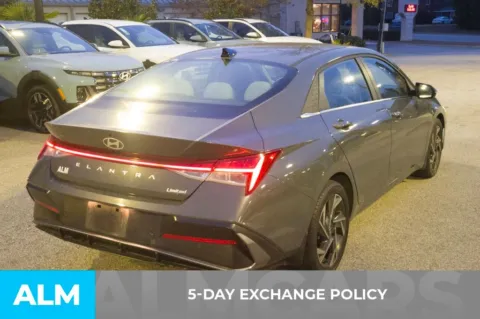 More photos of 2024 Hyundai Elantra Limited at ALM Hyundai Florence, SC