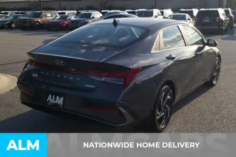 More photos of 2024 Hyundai Elantra Limited at ALM Hyundai Florence, SC