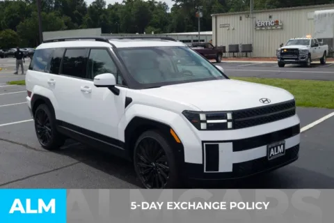 More photos of 2025 Hyundai Santa Fe Calligraphy at ALM Hyundai Florence, SC