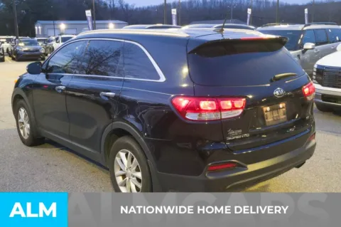 More photos of 2017 Kia Sorento LX at ALM Hyundai Florence, SC