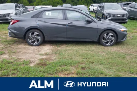 More photos of 2025 Hyundai Elantra SEL Sport at ALM Hyundai Florence, SC