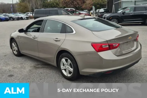 More photos of 2024 Chevrolet Malibu LT at ALM Hyundai Florence, SC
