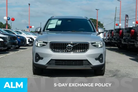 More photos of 2023 Volvo XC40 B5 Plus Bright Theme at ALM Hyundai Florence, SC