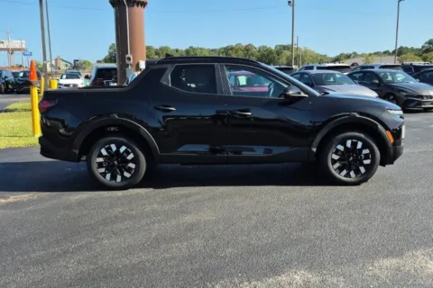 More photos of 2026 Hyundai Santa Cruz SEL at ALM Hyundai Florence, SC