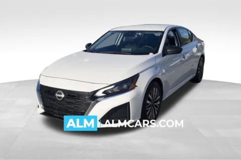 White 2024 Nissan Altima 2.5 SV for sale in Florence, SC