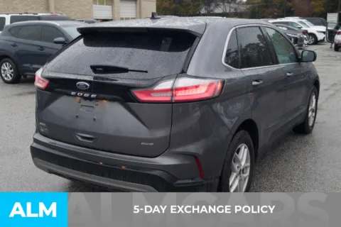 More photos of 2021 Ford Edge SEL at ALM Hyundai Florence, SC