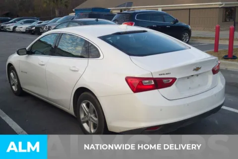 More photos of 2024 Chevrolet Malibu LT at ALM Hyundai Florence, SC