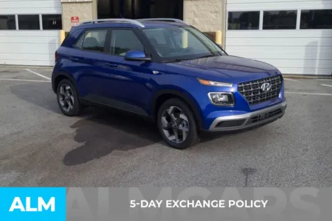 More photos of 2025 Hyundai Venue SEL at ALM Hyundai Florence, SC