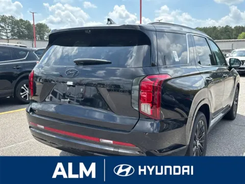 More photos of 2025 Hyundai Palisade Calligraphy Night Edition at ALM Hyundai Florence, SC