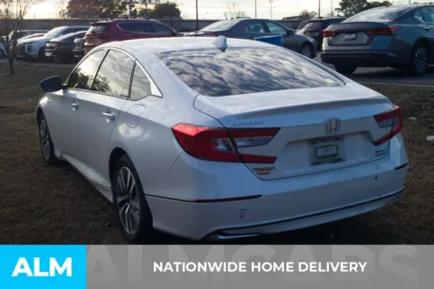 More photos of 2018 Honda Accord Hybrid Touring at ALM Hyundai Florence, SC