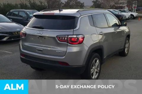 More photos of 2024 Jeep Compass Latitude at ALM Hyundai Florence, SC