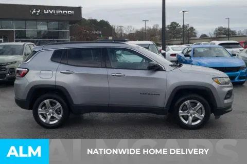 More photos of 2024 Jeep Compass Latitude at ALM Hyundai Florence, SC