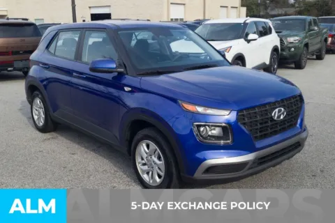 More photos of 2025 Hyundai Venue SE at ALM Hyundai Florence, SC