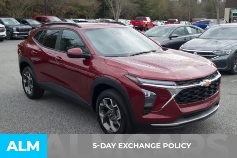 More photos of 2025 Chevrolet Trax LT at ALM Hyundai Florence, SC