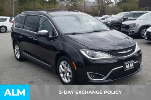More photos of 2020 Chrysler Pacifica Limited at ALM Hyundai Florence, SC