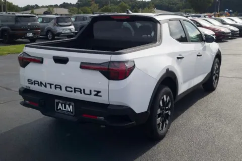 More photos of 2026 Hyundai Santa Cruz SEL at ALM Hyundai Florence, SC