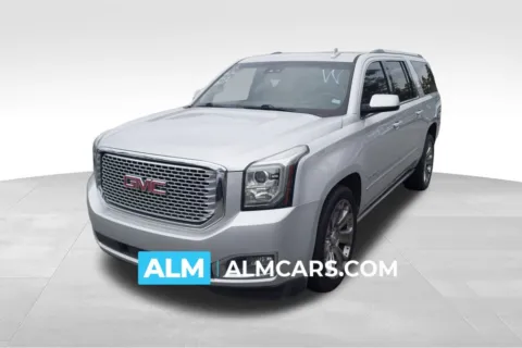 Silver 2016 GMC Yukon XL Denali for sale in Florence, SC