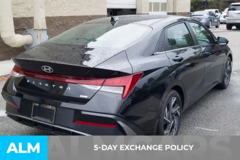 More photos of 2025 Hyundai Elantra Hybrid Limited at ALM Hyundai Florence, SC