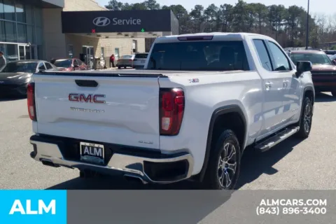 More photos of 2023 GMC Sierra 1500 SLE at ALM Hyundai Florence, SC