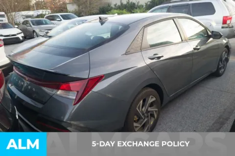 More photos of 2025 Hyundai Elantra SEL Sport at ALM Hyundai Florence, SC