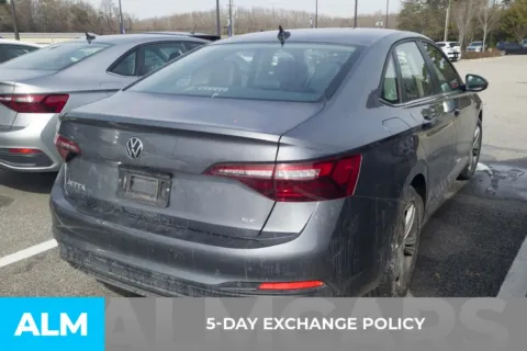 More photos of 2024 Volkswagen Jetta 1.5T SE at ALM Hyundai Florence, SC