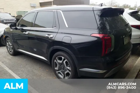 More photos of 2025 Hyundai Palisade Limited at ALM Hyundai Florence, SC
