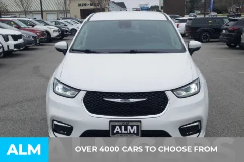 Another view of 2023 Chrysler Pacifica Touring L for sale in Florence, SC at ALM Hyundai Florence