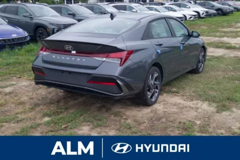 More photos of 2025 Hyundai Elantra SEL Sport at ALM Hyundai Florence, SC