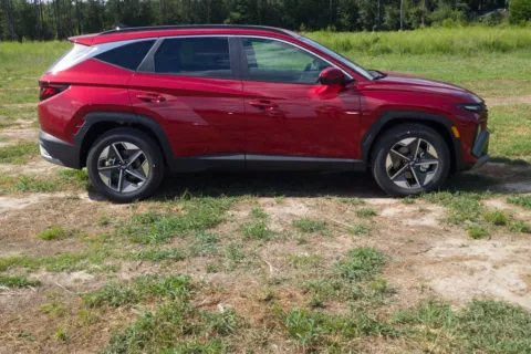 More photos of 2026 Hyundai Tucson SEL at ALM Hyundai Florence, SC
